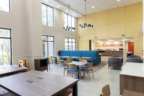 Hampton Inn, Lakeway King Studio image 3