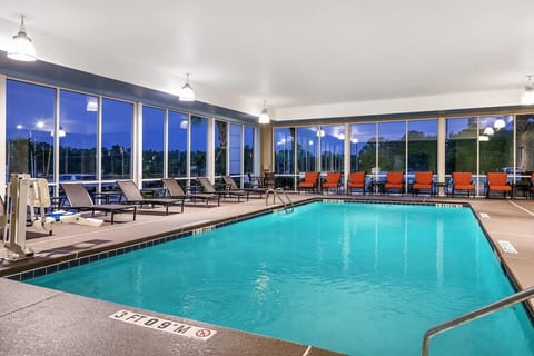 Florence Civic 2Queen Studio Pool, Gym, Breakfast image 1
