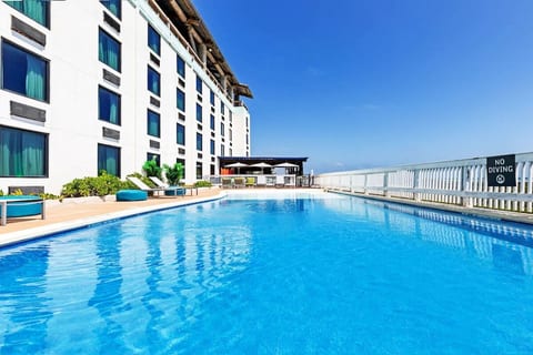 Island Oasis Double Queen Suite-Pool & Beach image 2