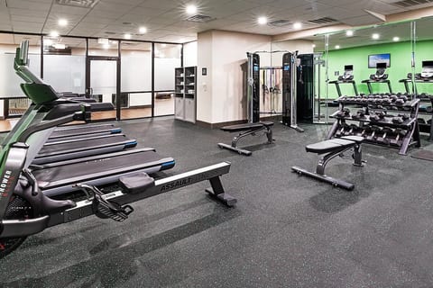 Island Oasis King Suite-Pool, Gym & Beach image 5