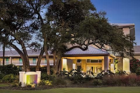Jekyll Island 2Queen Studio Gym/Pool image 4