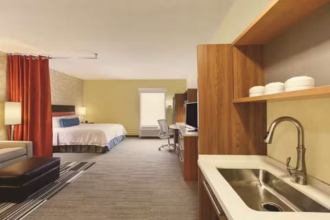 Home2Suite, College Station, Texas King Studio image 1