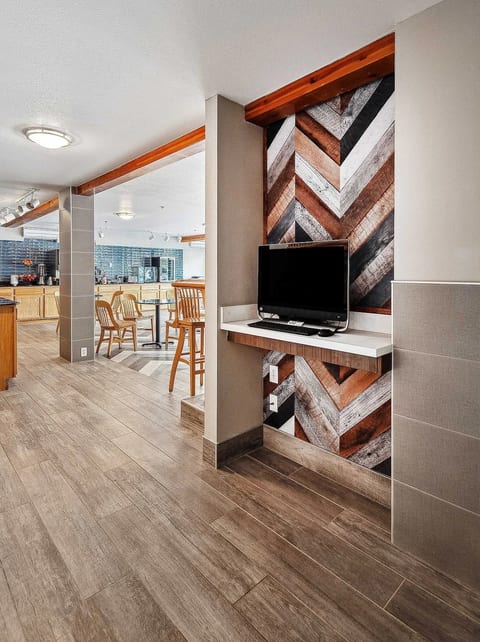Hotel Edgewater By Aspen Hotels King Bay View image 1