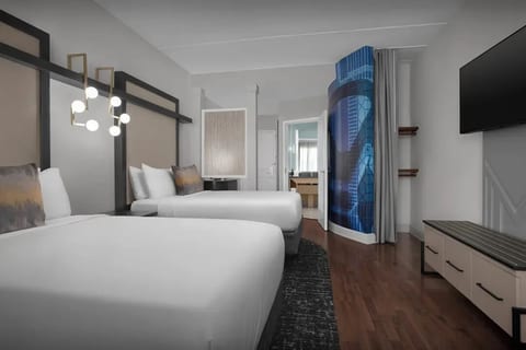 Tapestry Park 2 Double Suite | Resort Pool & Gym image 1