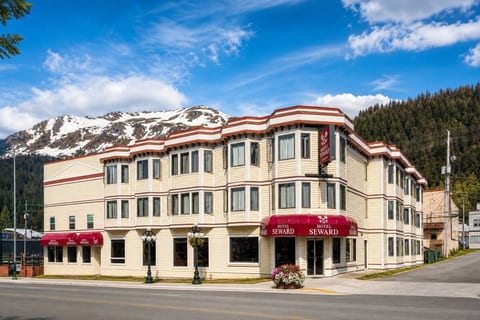 Hotel Seward By Aspen Hotels image 2