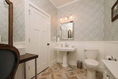 Vintage Hill Haven Two Double with Pool image 2