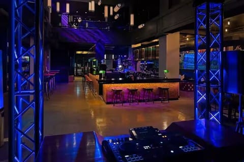 Moxy hotel, Houston 2 Queen Studio image 3
