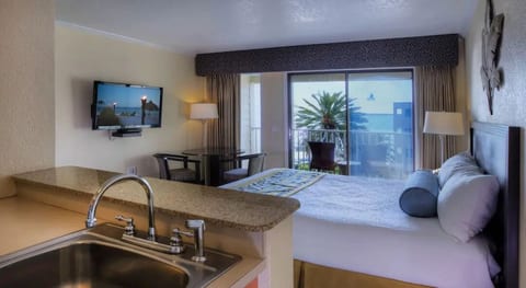 Tampa Bay Double Queen w/Pool & Beach Access image 2