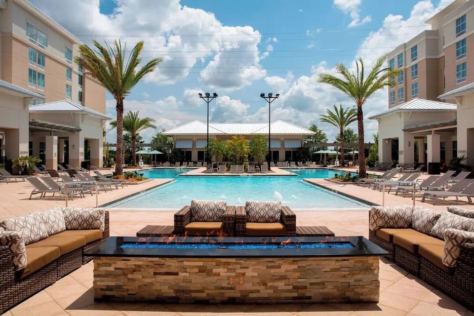 Disney Orlando King Suite | Breakfast, Pool & Gym image 1