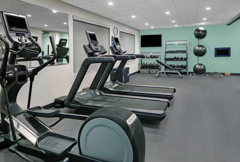 Austin Intl Airport 2 QueenRoom | Breakfast & Gym image 3