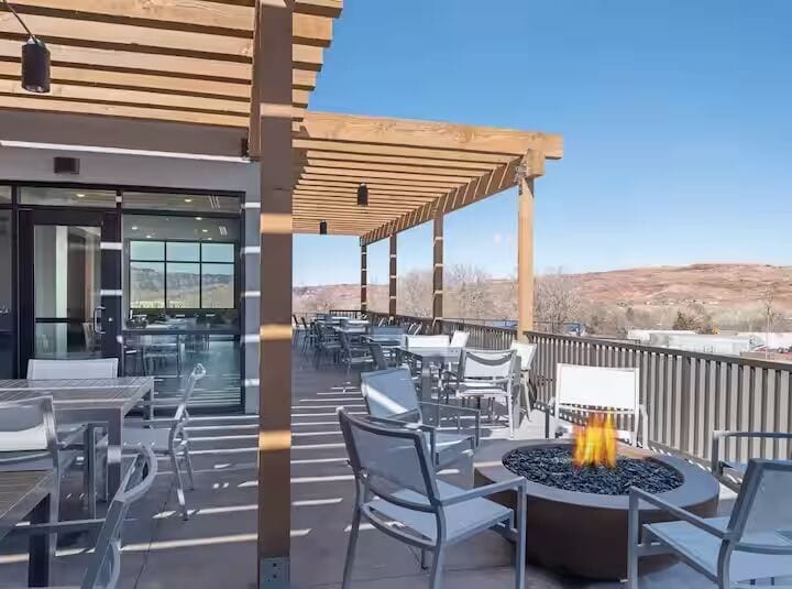 voco Moab by IHG 2 Queen Room image 1