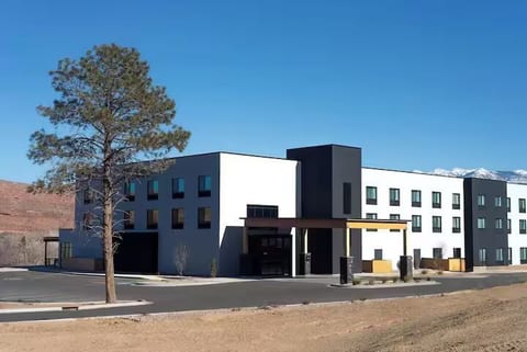 voco Moab by IHG Two-Bed Queen Standard Room