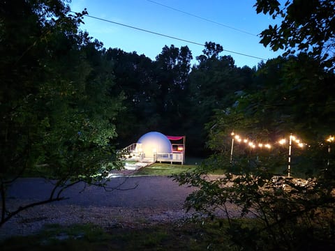 Simple Pleasures Glamping Private Full Site