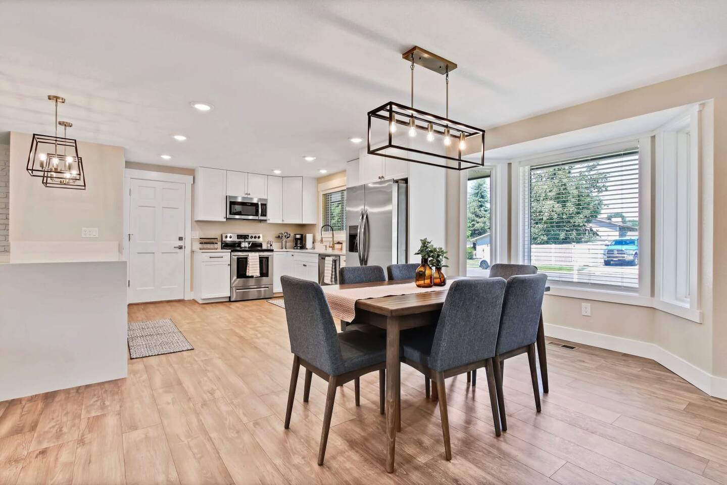 stunning-golf-course-retreat-4br-home/