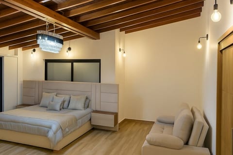 The View | Luxury Villa Medellín Retreat