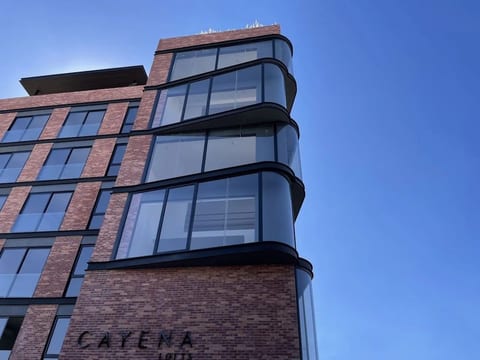The Loft is located on the top main corner of the tower @ Very good view from the bedroom!