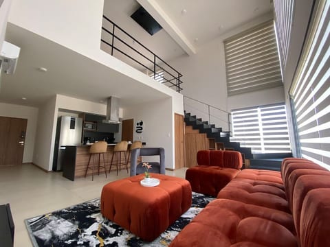 R&R Luxury Loft @ 80m² (860ft²), Providencia GDL image 3