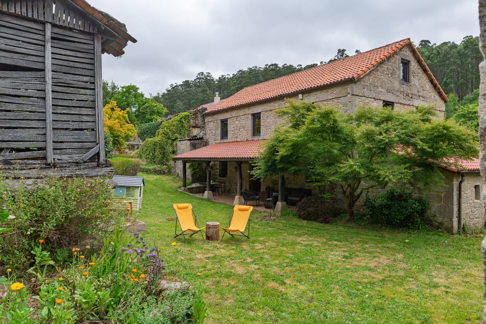 Eclipse Getaway - Restored Galician Stone Villa - A Coruña