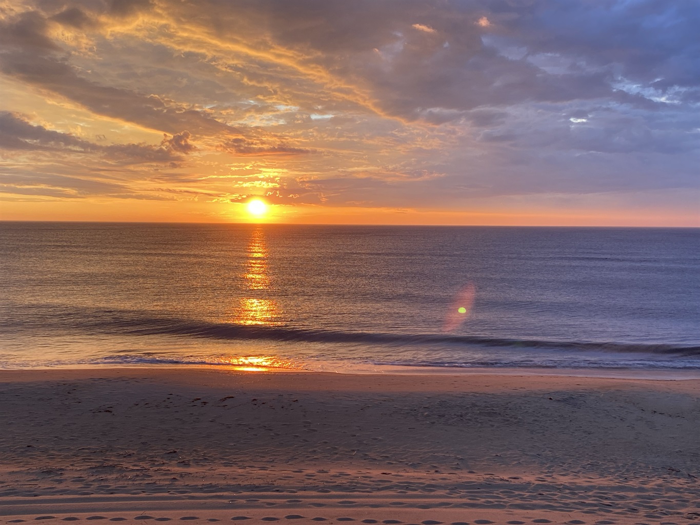 Gorgeous sunrises. Ye Scurvy Sea Dog located in Nags Head. Gorgeous sunrises. Ye Scurvy Sea Dog located in Nags Head. - Ye Scurvy Sea Dog - Nags Head