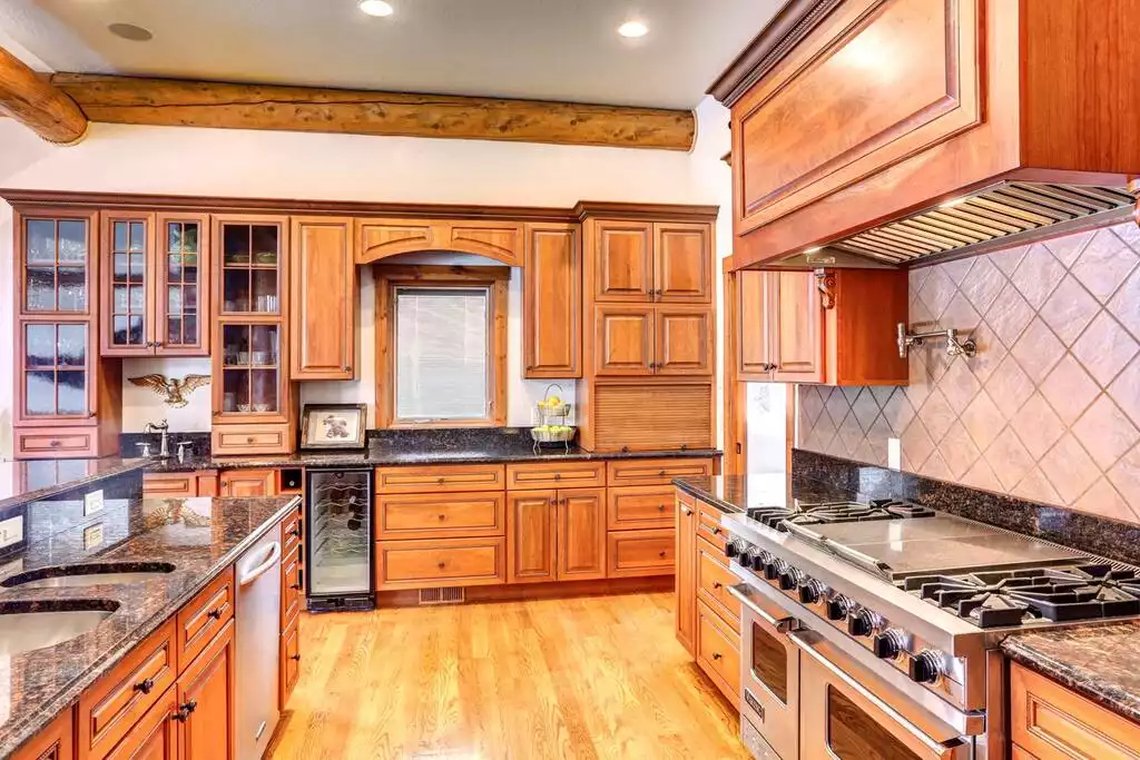 Luxurious Log Home · View · Spacious · Discounts! - Nemo Luxurious Log Home · View · Spacious · Discounts! - Nemo