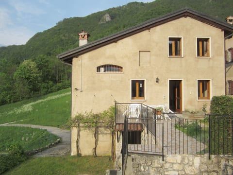 Freistehendes Ferienhaus in Posina mit Kleinem G