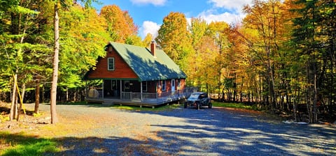 Large Driveway for Trucks and Trailers