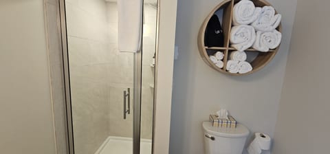 Clean lines, fresh towels, and all the comforts of home
