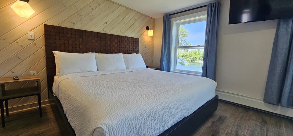 Spacious king bed for a restful and relaxing night
