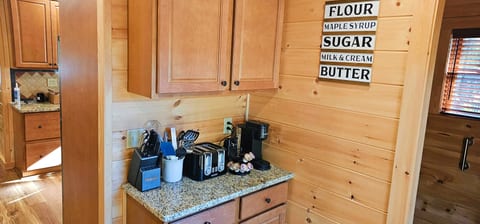 Coffee bar with fresh coffee & keg included ☕🍺
