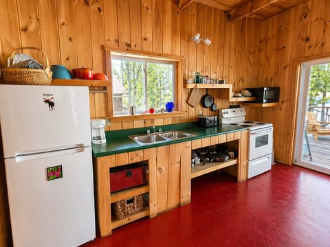 Sandbar Cabin Dog-Friendly Lakefront Cabin with Dock