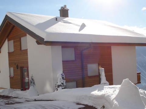 6-bed apartment, Dusche, WC