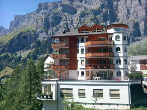 4-bed apartment, Dusche, WC