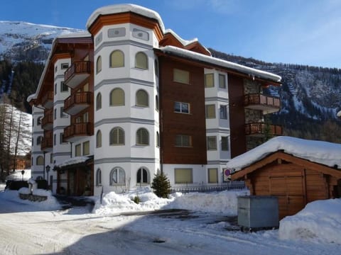 4-bed apartment, Dusche, WC