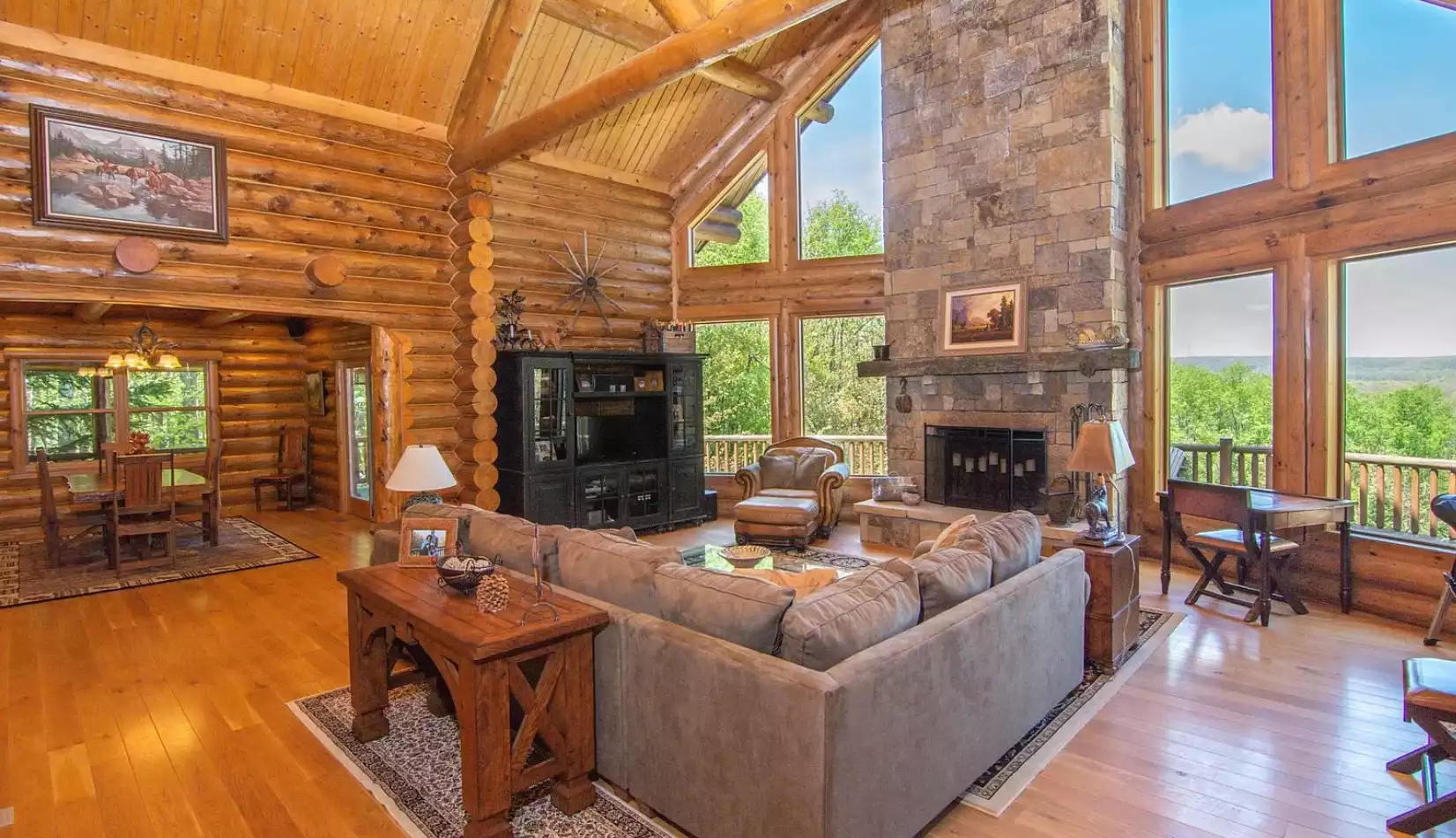 Bracken Lodge - 22 acres of private luxury & fun! - Deep Creek Lake