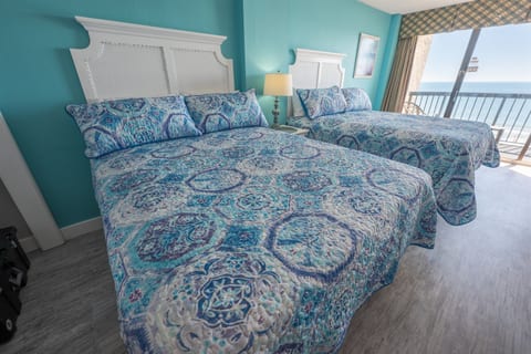 Compass Cove 662 - Oceanfront Studio