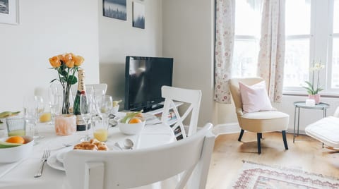 The Loft | 2BR Duplex | Central+Parking