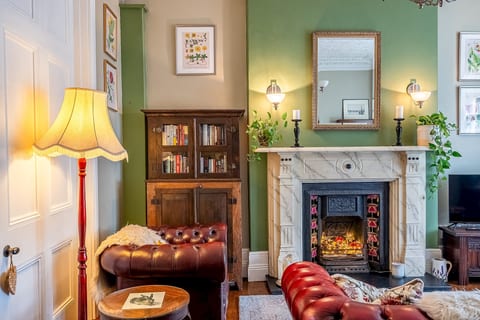 The Regency Studio|82Cathedral