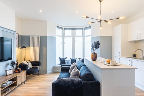 Crescent Apartments | Newport City Centre