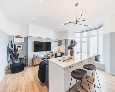 Crescent Apartments | Newport City Centre