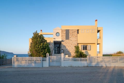 Galini Beach Residences | Seafront Appartment 2