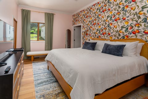 King bedroom