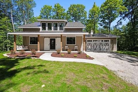 Central, Woodsy Escape W/ Fire Pit & Games
