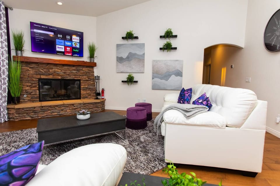 Whole Home Sleeps 16 | Hot Tub | Reunions & Groups - Vista