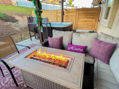 Hot Tub | Legoland & Carlsbad Beach | Sleeps 12