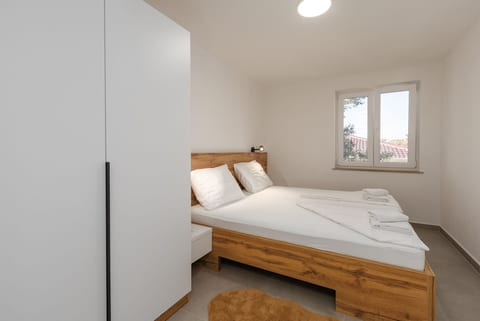 Apartments MIA - Unit 370209-13