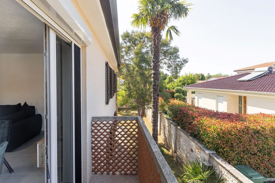 Apartments MIA - Unit 370209-13