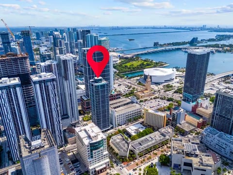 Wellness Studio in Downtown Miami | Rooftop Pool
