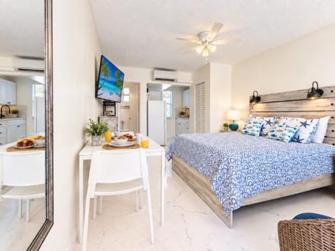 Stylish Beach Studio | Pool | Full Kitchen