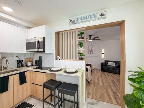 Elegant Retreat | Private entrance | Modern design