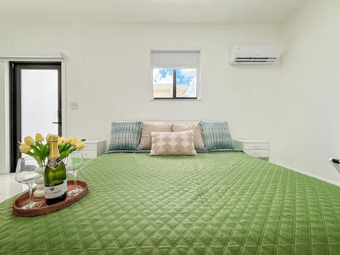 A space designed to relax, unwind, and celebrate life’s special moments: Book now and turn your stay into an unforgettable experience.